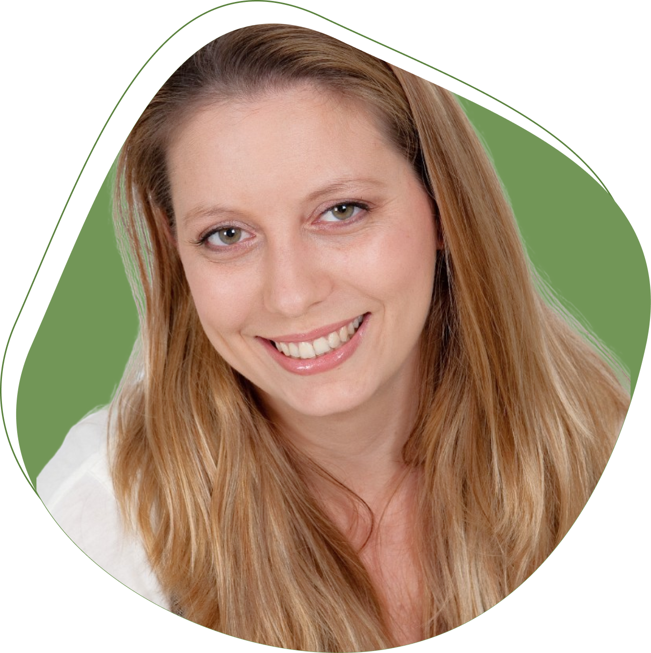 Professional consultant leveraging expertise in anthropology, business analysis, and IT to support SMEs in navigating change.